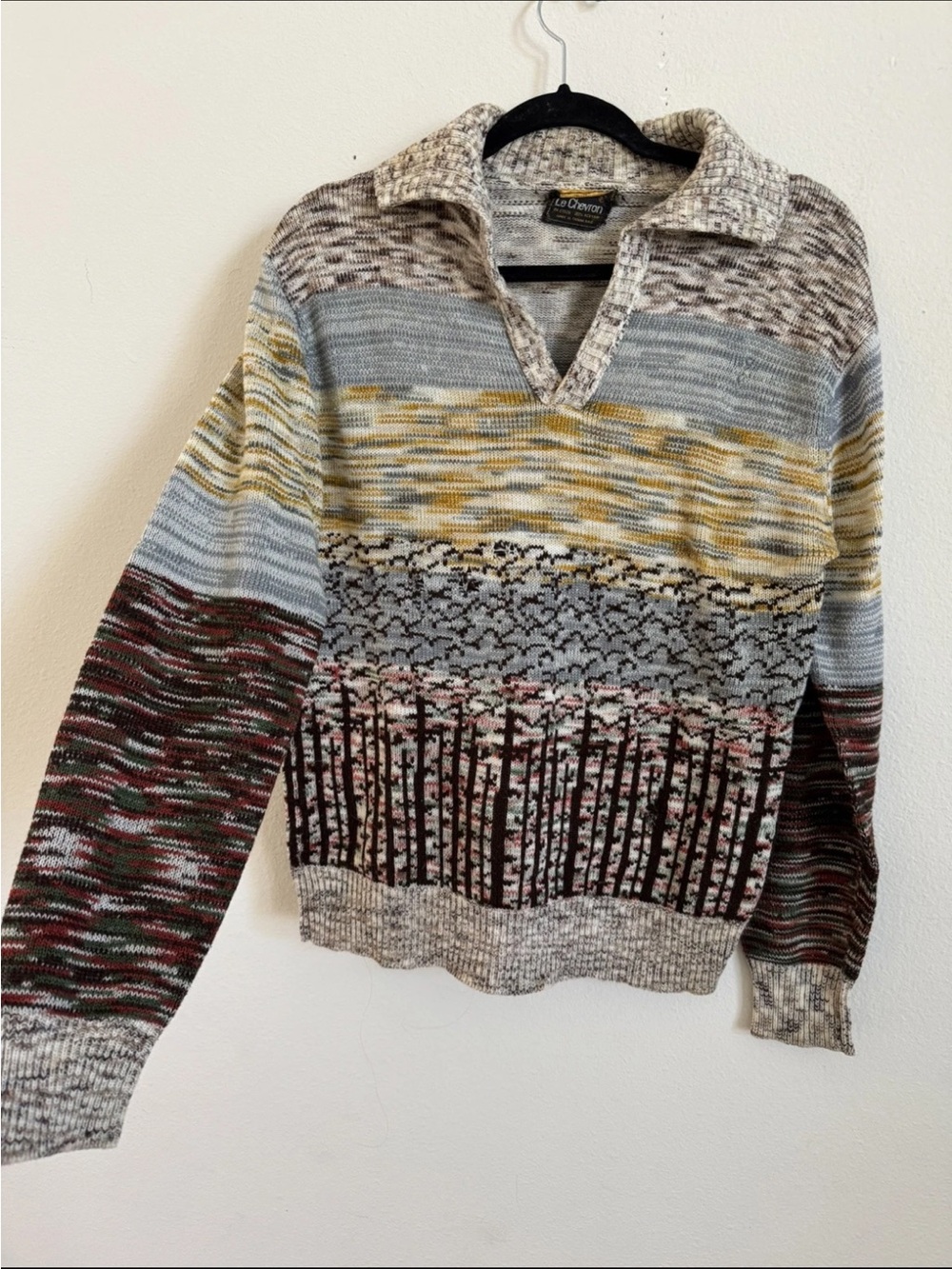 Vintage 1970s Collared V neck Groovy Space dye Sweater Size M